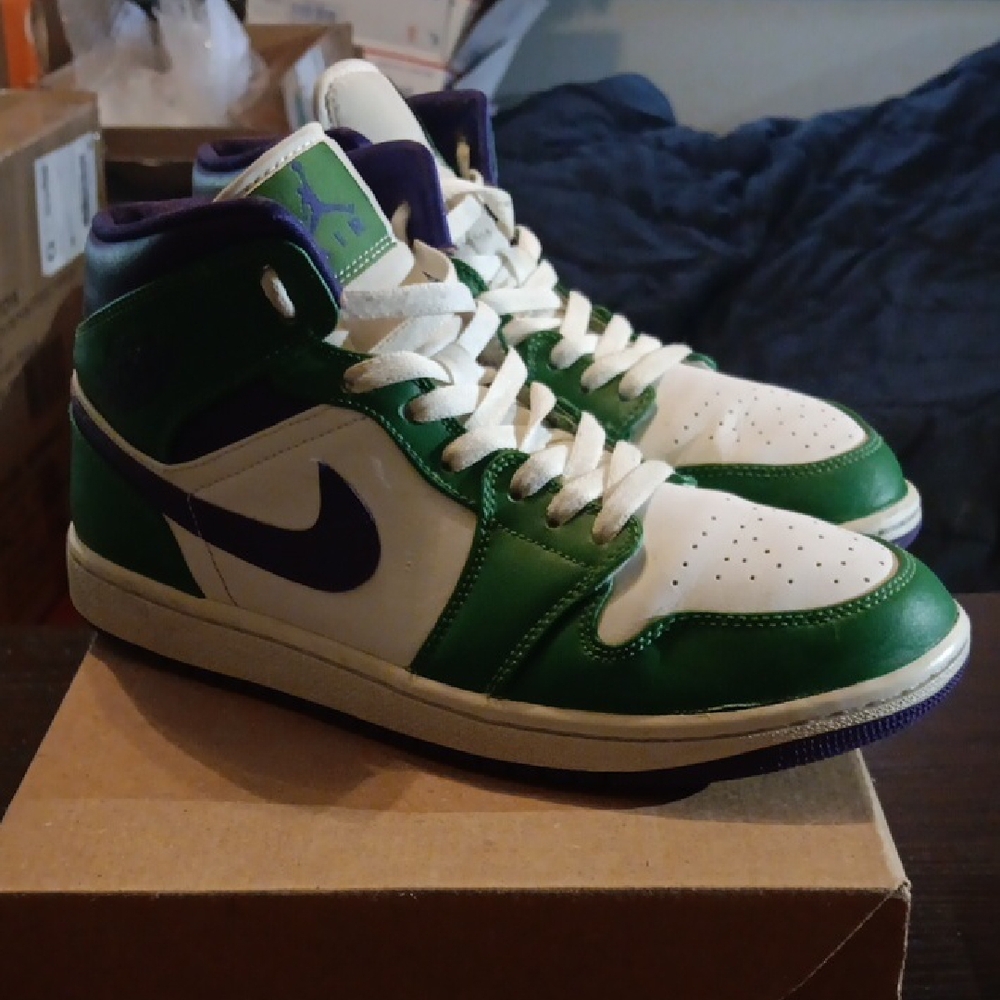 Jordan 1 Mid Rare "Incredible Hulk" (2020) Mens 8 Womens 9.5 EUC - Picture 3 of 9